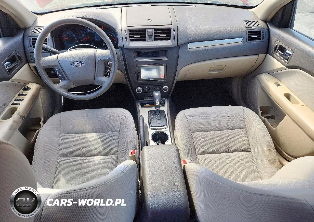 2011 Ford Fusion S VIN:3FAHP0GA3BR286710 - 8