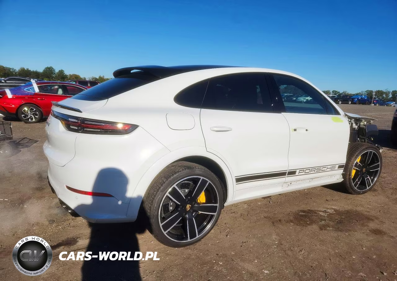 2022 Porsche Cayenne Turbo S E Hybrid Coupe VIN:WP1BH2AY2NDA59115 - 3