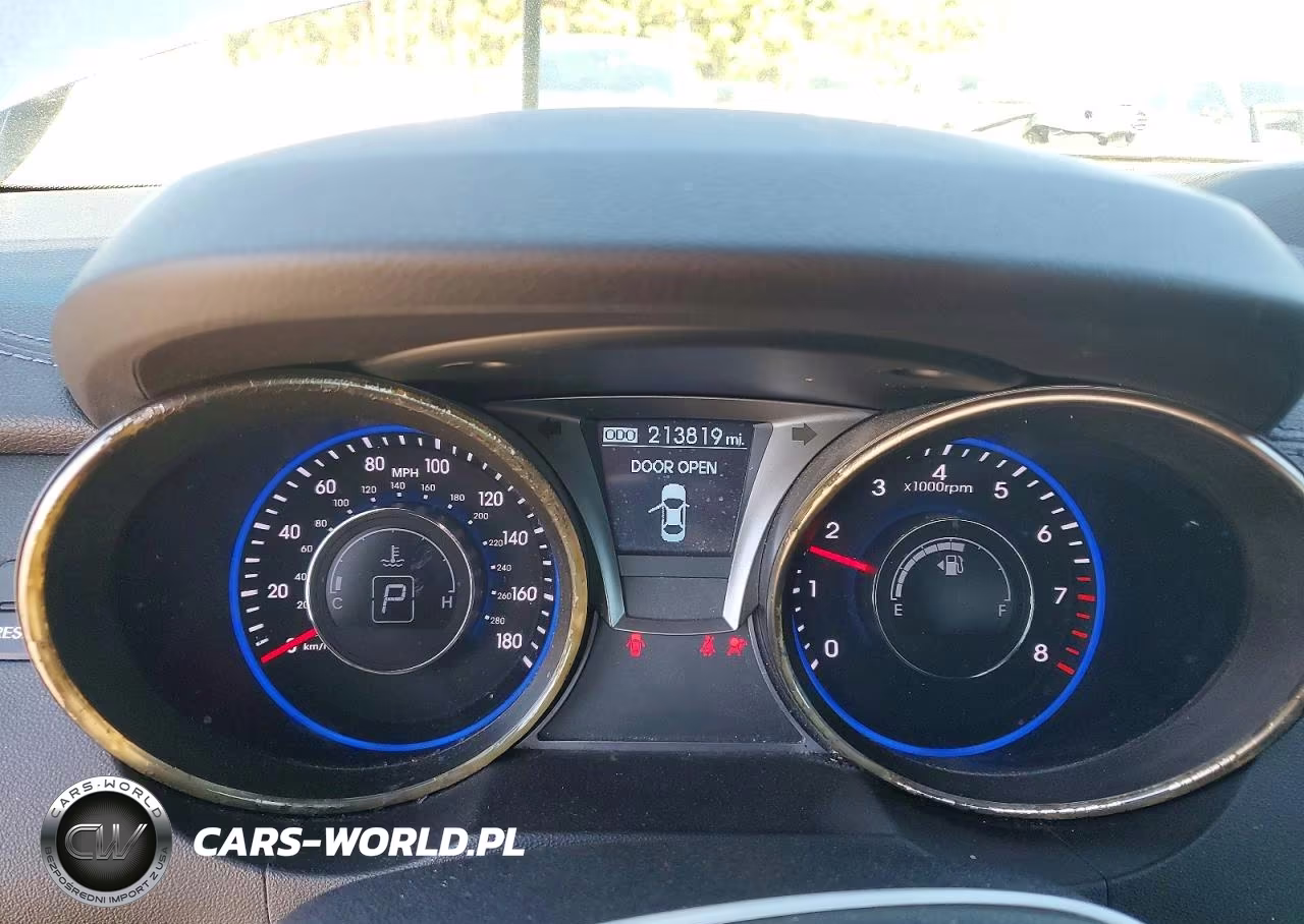 2015 Hyundai Genesis Coupe 3.8 Ultimate VIN:KMHHU6KJXFU127481 - 9