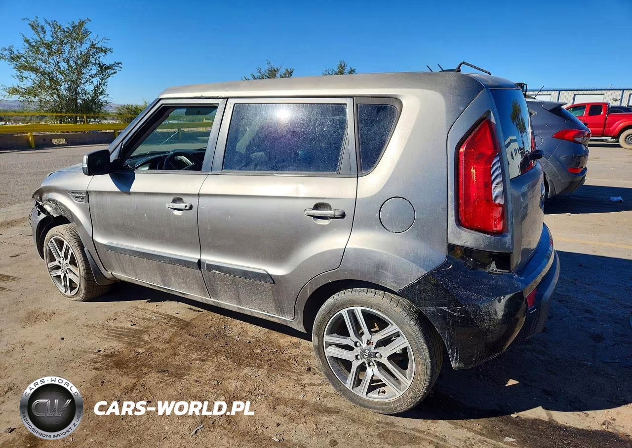 2013 Kia Soul + VIN:KNDJT2A67D7577549 - 2
