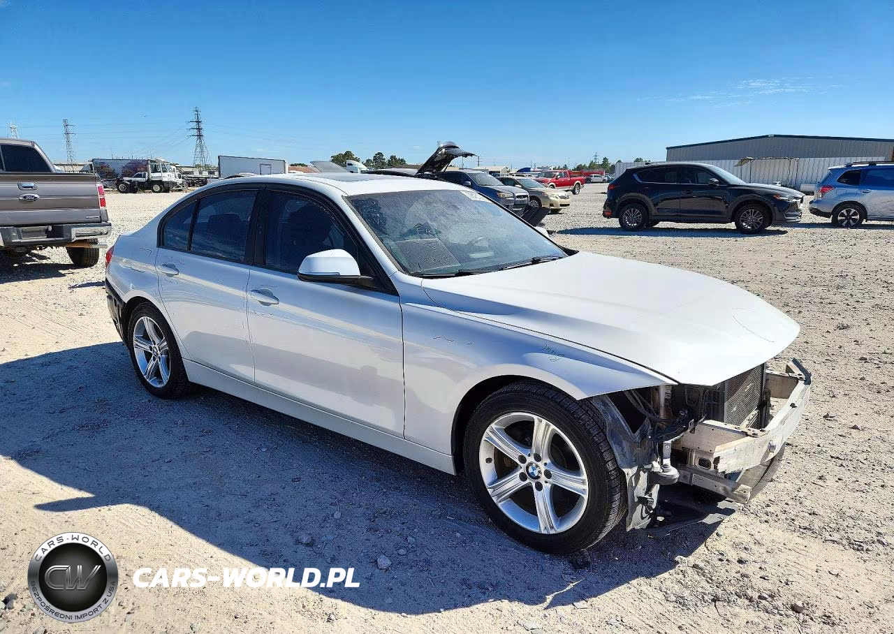 2014 BMW 320 I xDrive VIN:WBA3C3G50ENR25103 - 4