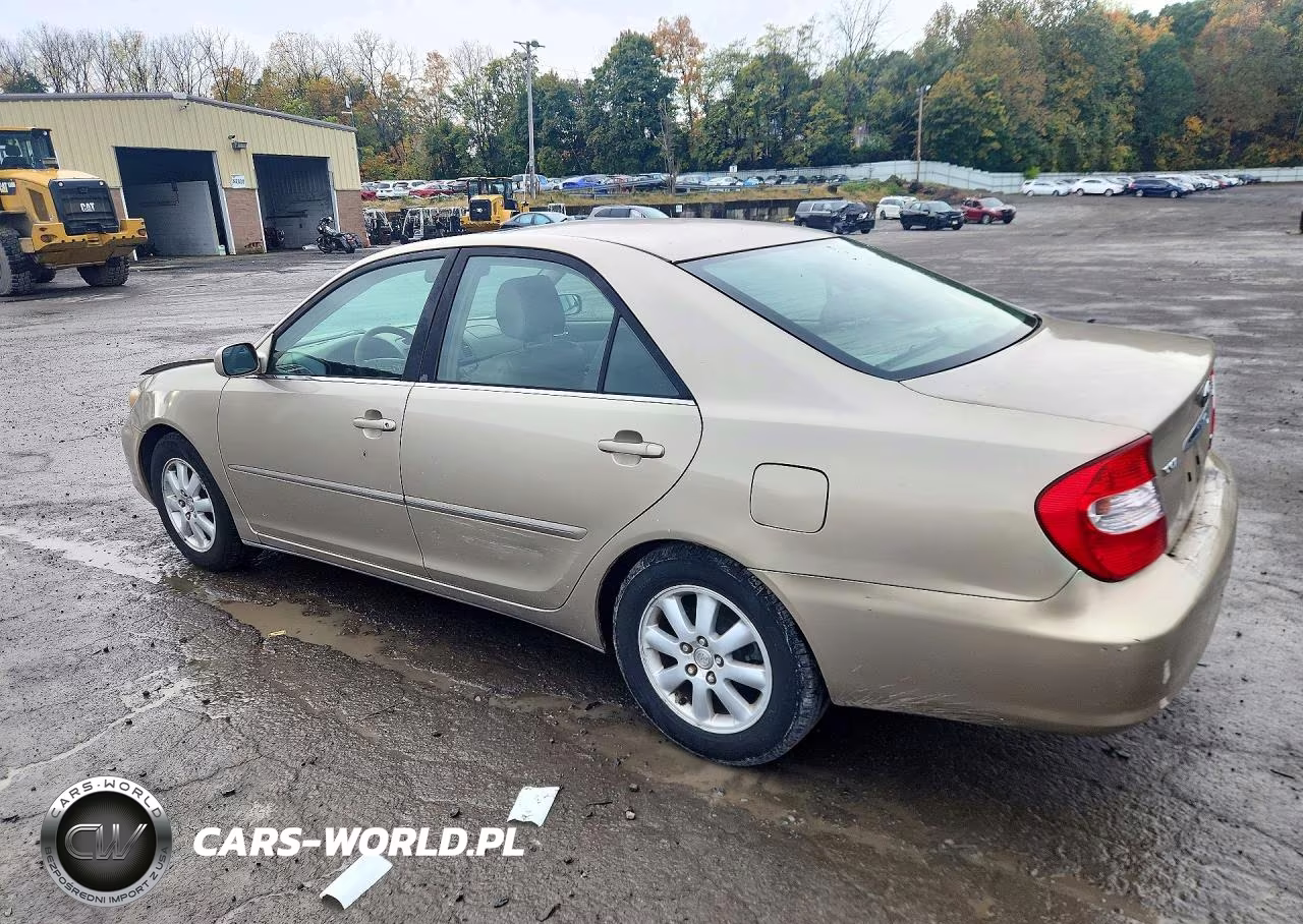 2002 Toyota Camry Xle V6 VIN:JTDBF30K220003964 - 2