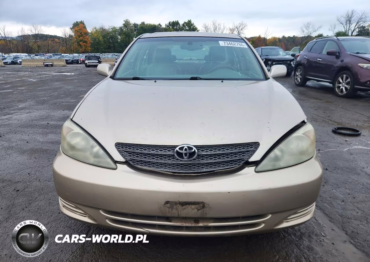 2002 Toyota Camry Xle V6 VIN:JTDBF30K220003964 - 5