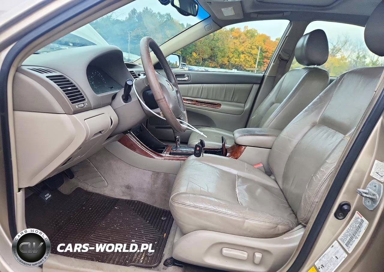 2002 Toyota Camry Xle V6 VIN:JTDBF30K220003964 - 7