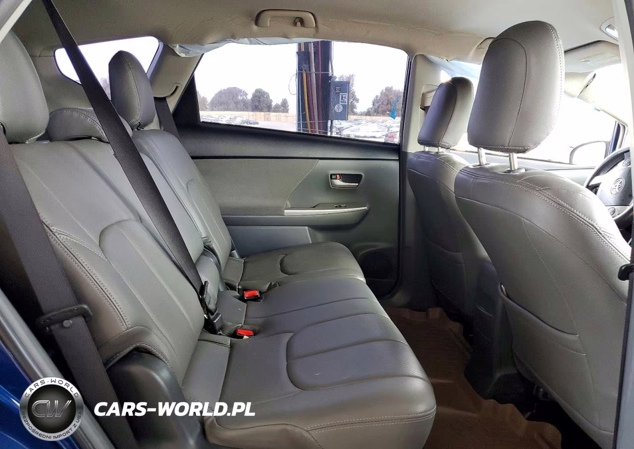 2013 Toyota Prius V Three VIN:JTDZN3EU0D3257508 - 10