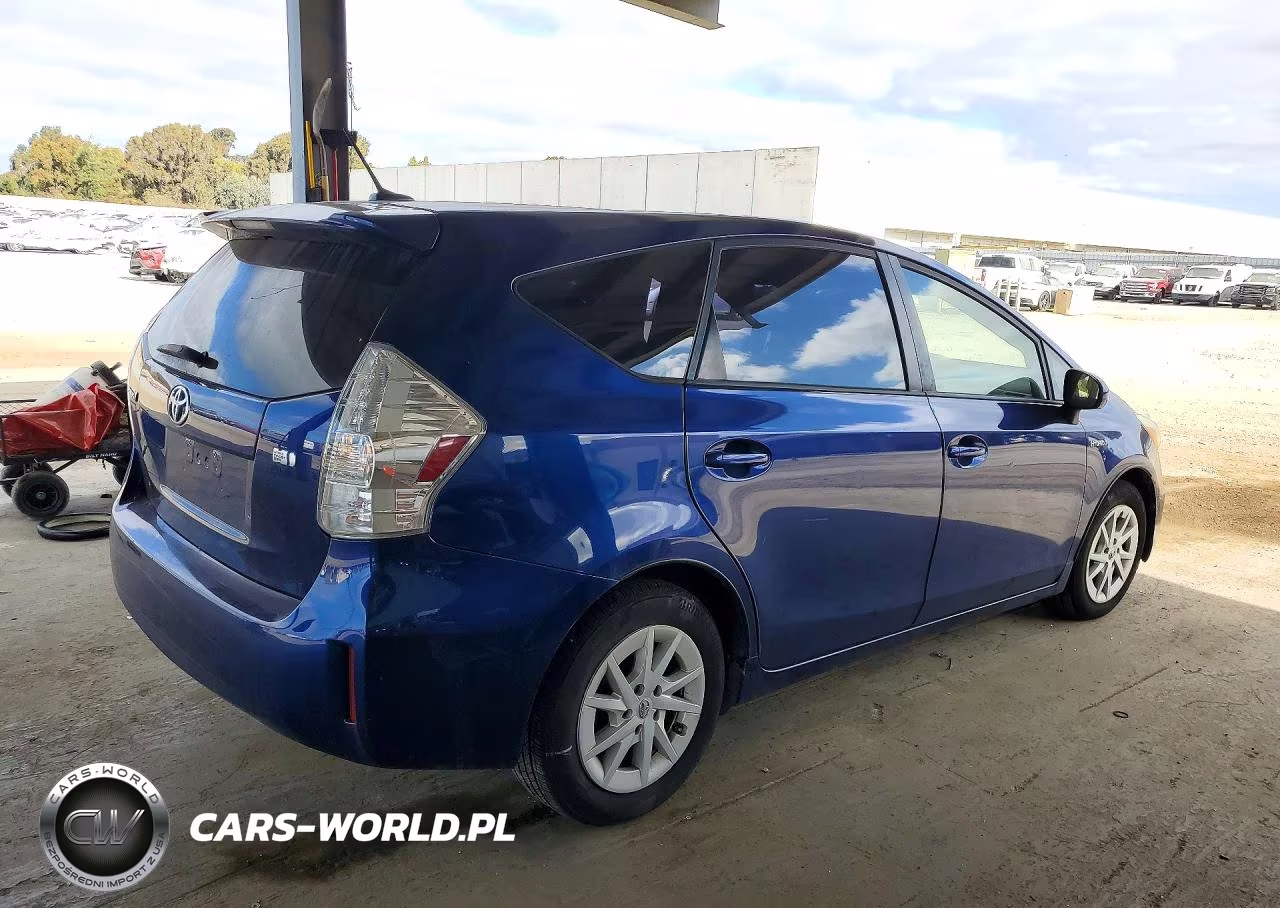 2013 Toyota Prius V Three VIN:JTDZN3EU0D3257508 - 3