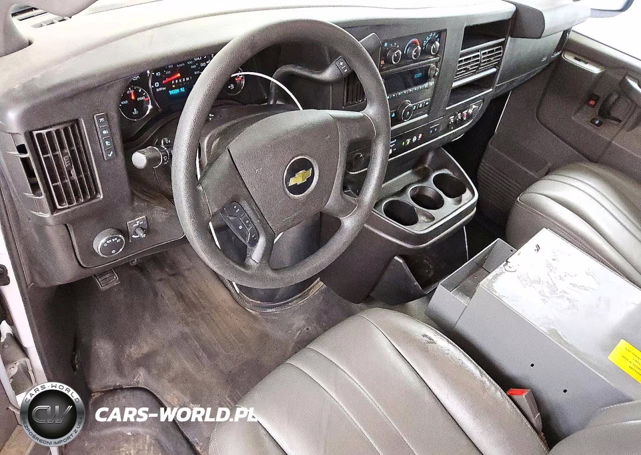 2020 Chevrolet Express 25 VIN:1GCWGAFP8L1256577 - 8