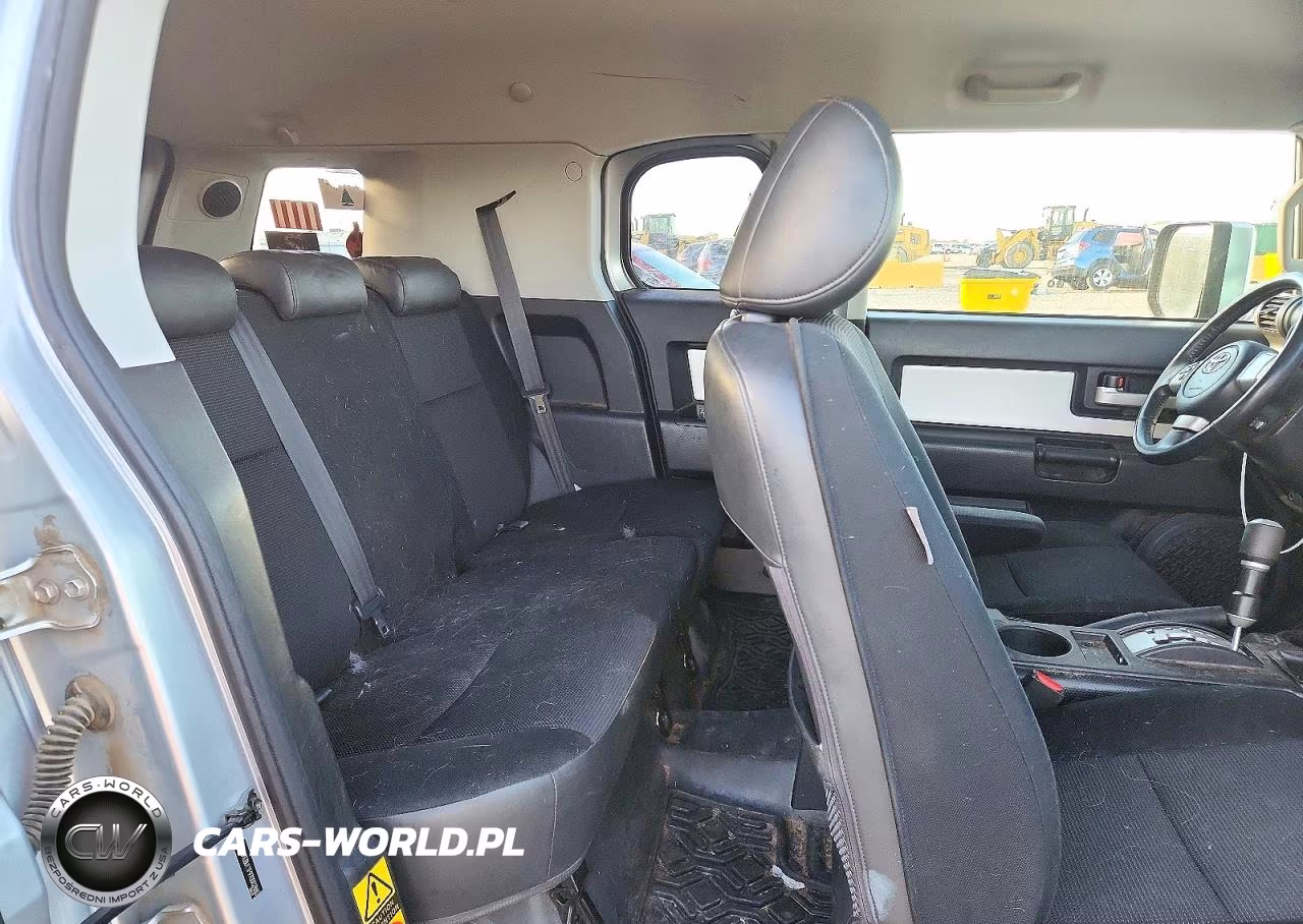 2007 Toyota Fj Cruiser Base VIN:JTEBU11F970002860 - 11