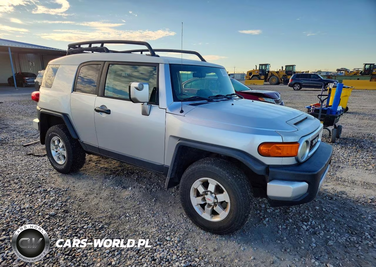 2007 Toyota Fj Cruiser Base VIN:JTEBU11F970002860 - 4