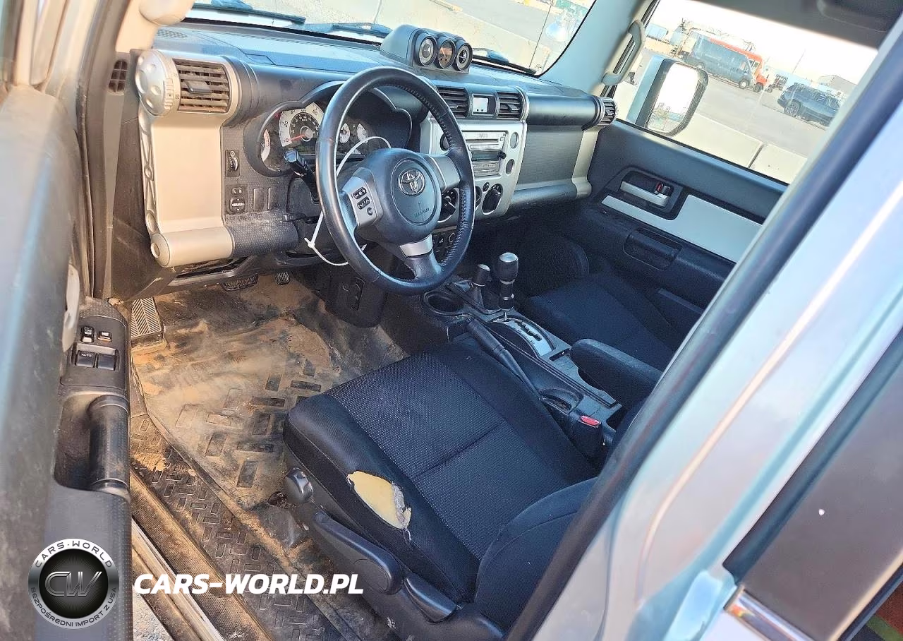 2007 Toyota Fj Cruiser Base VIN:JTEBU11F970002860 - 8