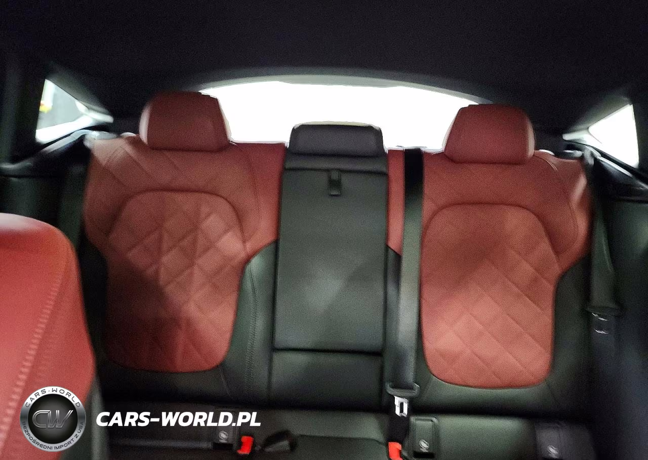 2027 BMW X6 xDrive40I VIN:5UX33EX07V9519393 - 10