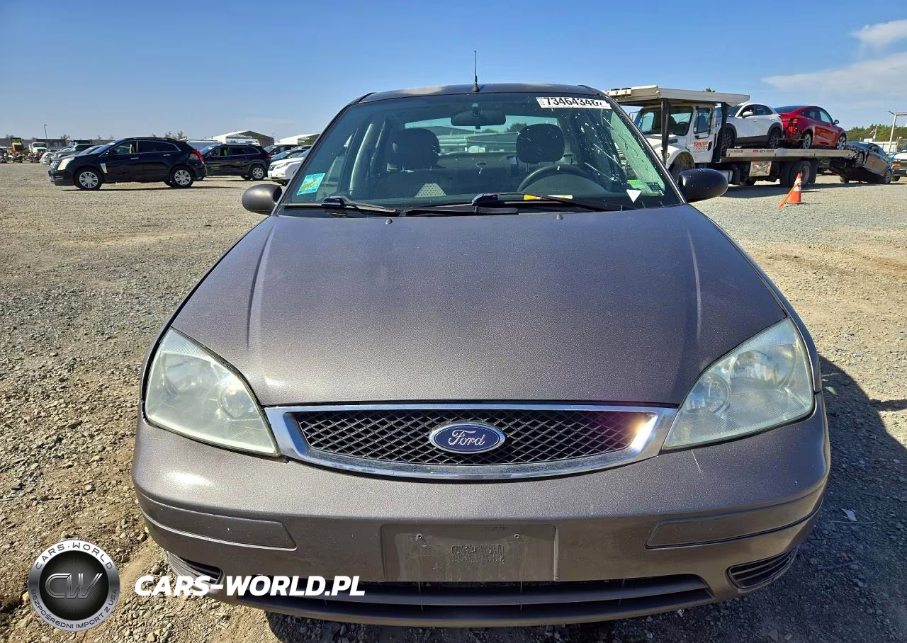 2007 Ford Focus Zx4 VIN:1FAFP34NX7W322817 - 5
