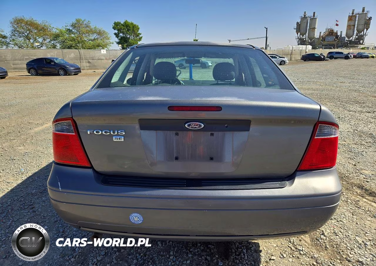 2007 Ford Focus Zx4 VIN:1FAFP34NX7W322817 - 6