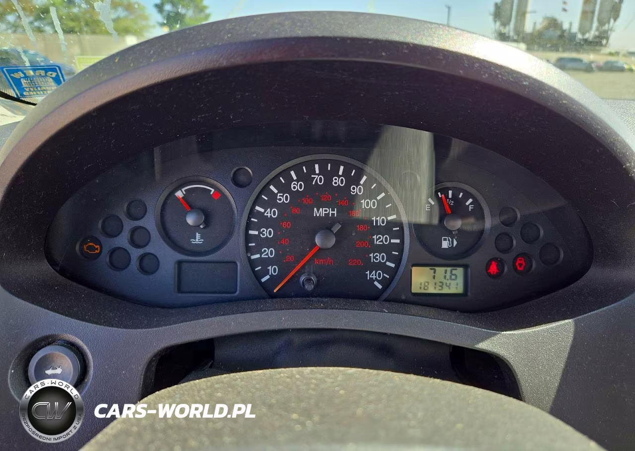 2007 Ford Focus Zx4 VIN:1FAFP34NX7W322817 - 9