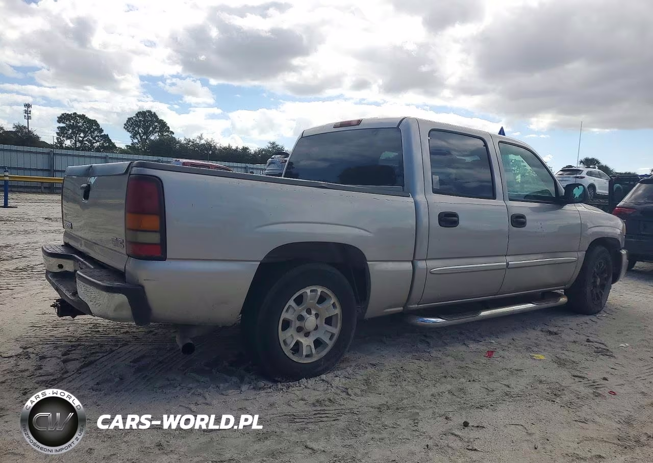 2005 GMC New Sierra C1500 VIN:2GTEC13T851391855 - 3