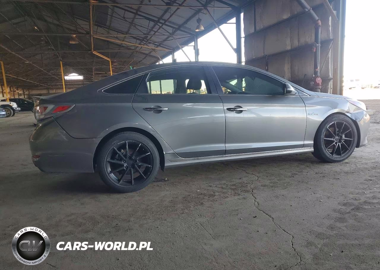 2017 Hyundai Sonata Hybrid VIN:KMHE24L37HA063191 - 3