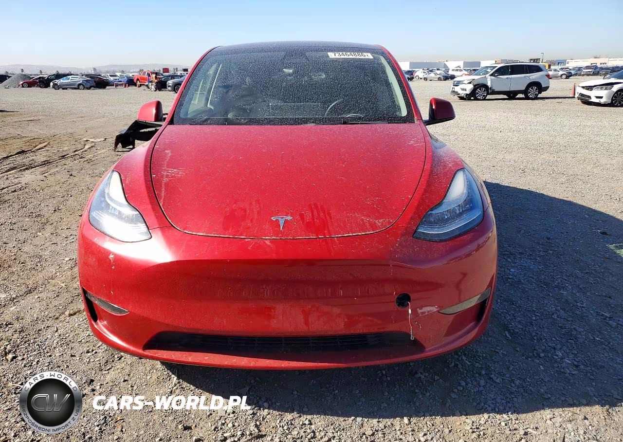 2023 Tesla Model Y VIN:7SAYGDEEXPA063726 - 5