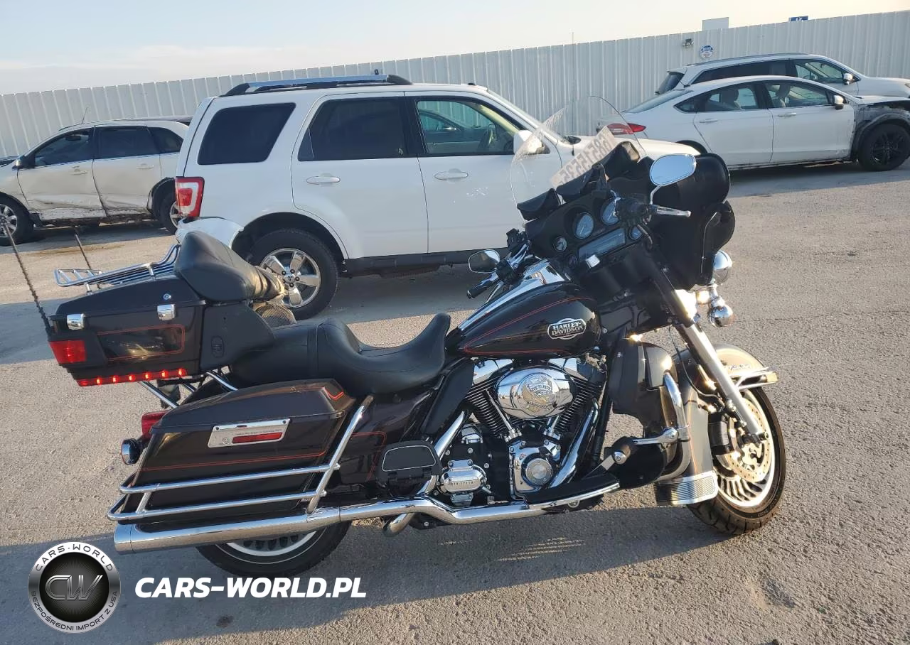 2011 Harley Davidson Flhtcu