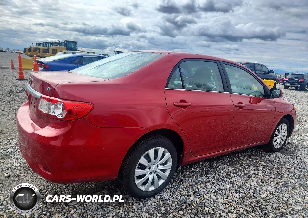 2013 Toyota Corolla Le VIN:2T1BU4EEXDC024942 - 3