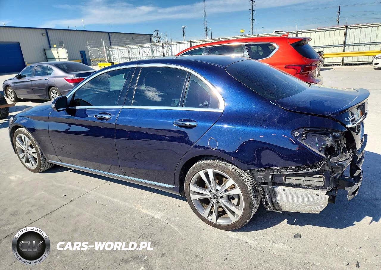 2017 Mercedes-Benz C 300 VIN:55SWF4JB4HU223816 - 2