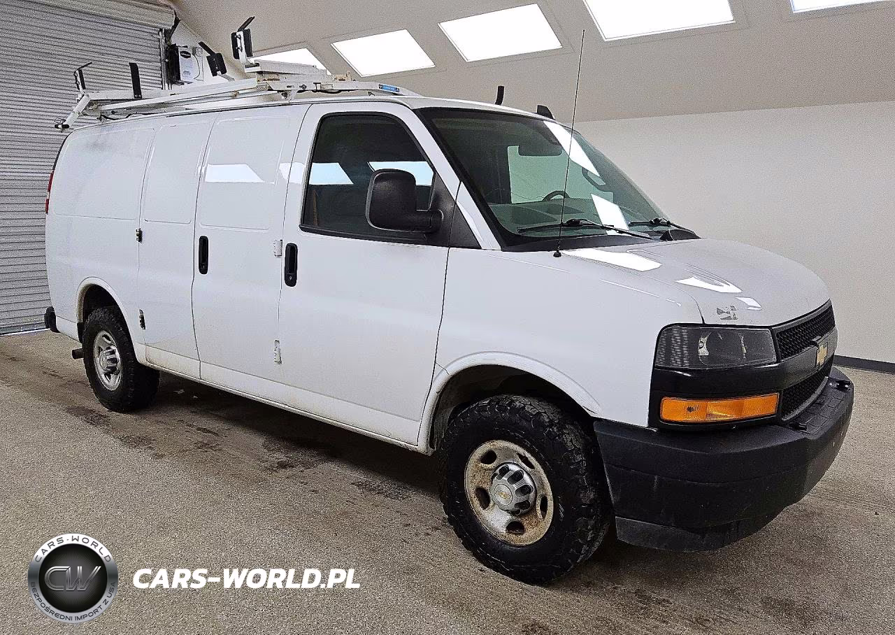 2020 Chevrolet Express 25 VIN:1GCWGAFG5L1248047 - 4