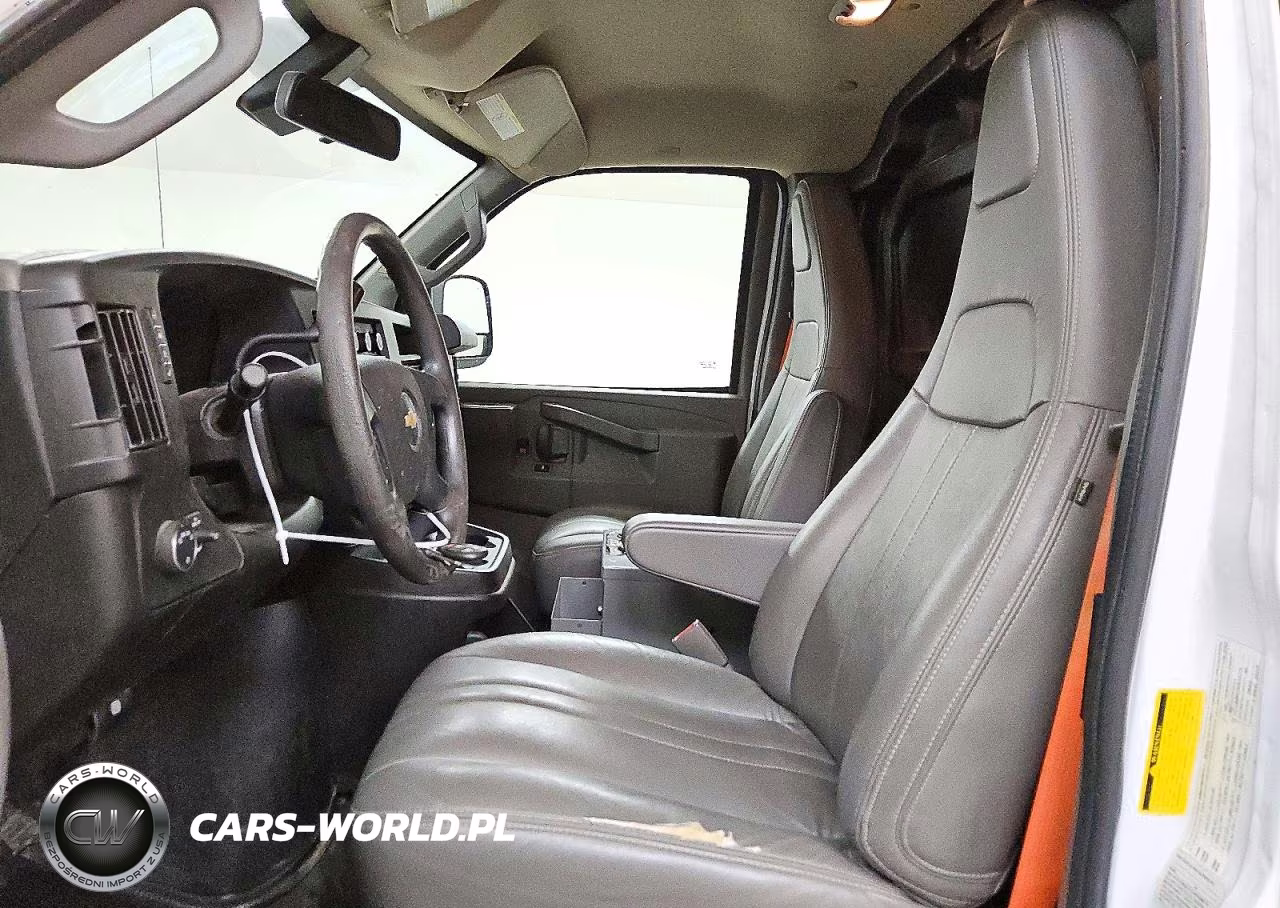 2020 Chevrolet Express 25 VIN:1GCWGAFG5L1248047 - 7