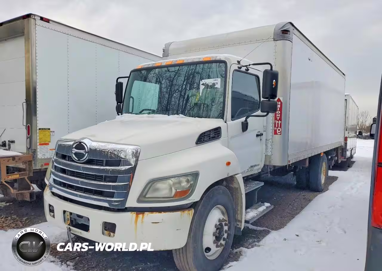 2012 Hino 258-268 Box Truck