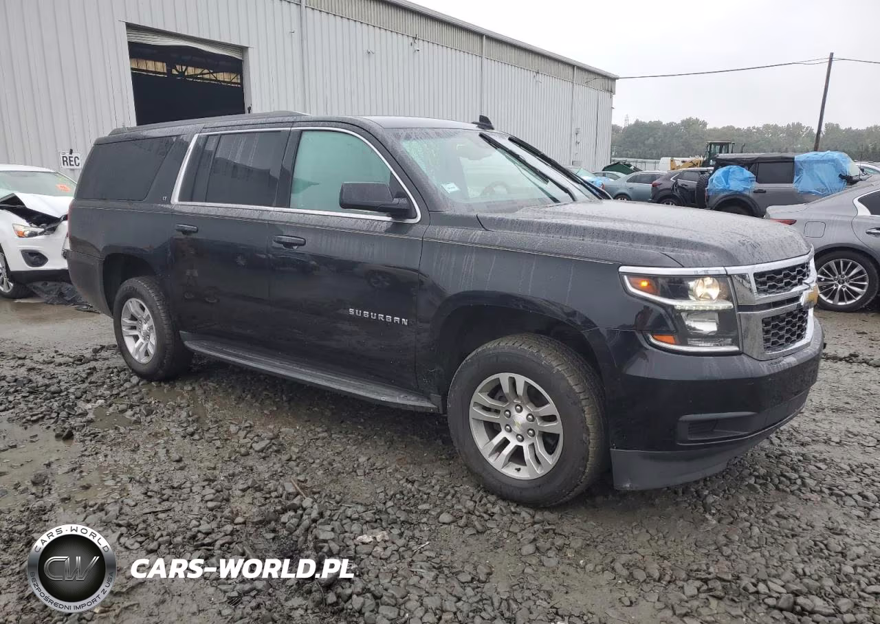 2018 Chevrolet Suburban C1500 Lt VIN:1GNSCHKC5JR102467 - 4