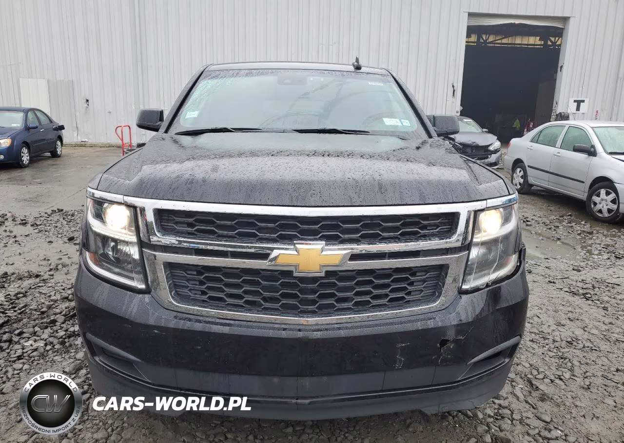 2018 Chevrolet Suburban C1500 Lt VIN:1GNSCHKC5JR102467 - 5
