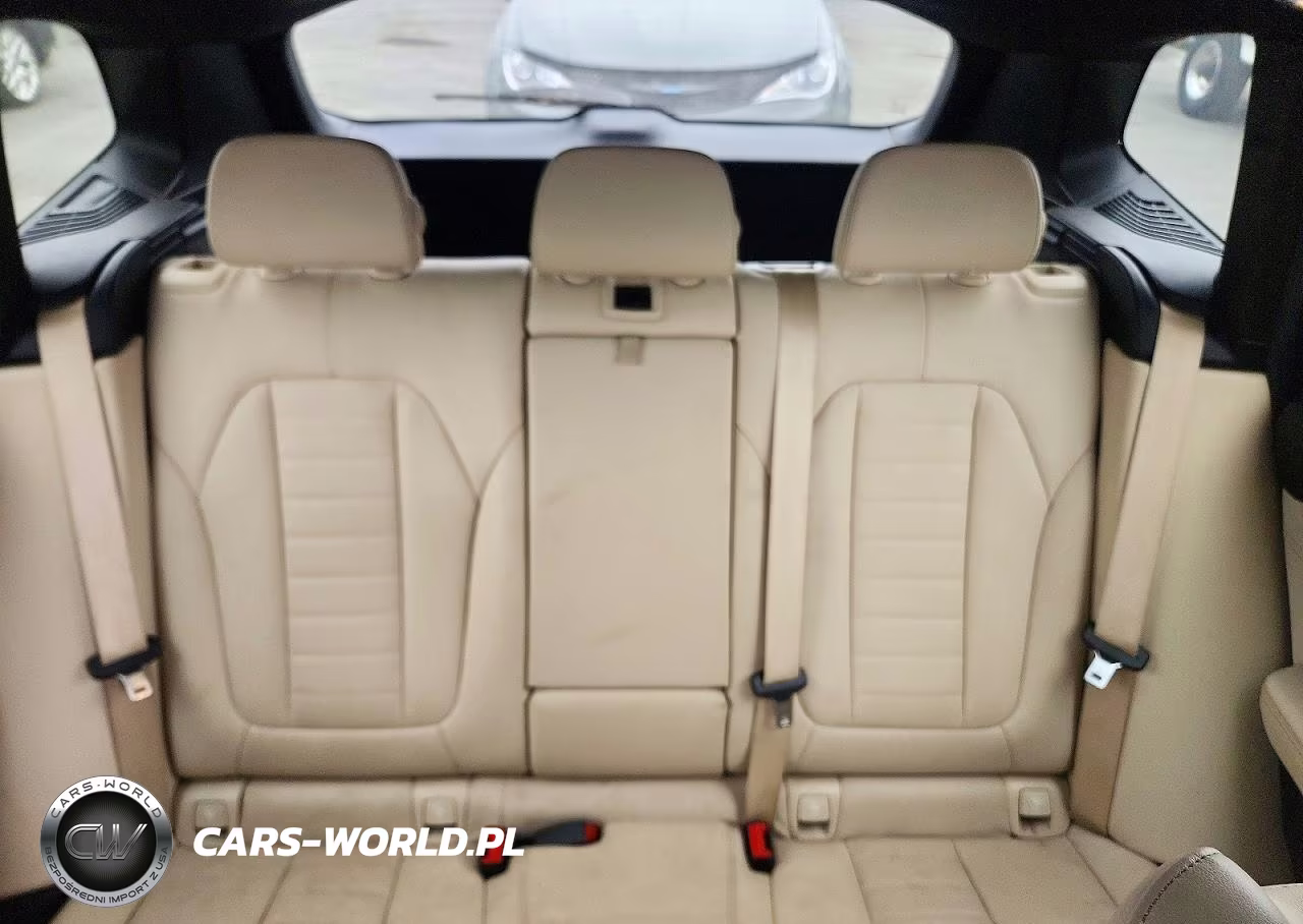 2019 BMW X3 Sdrive30I VIN:5UXTR7C57KLF25952 - 10