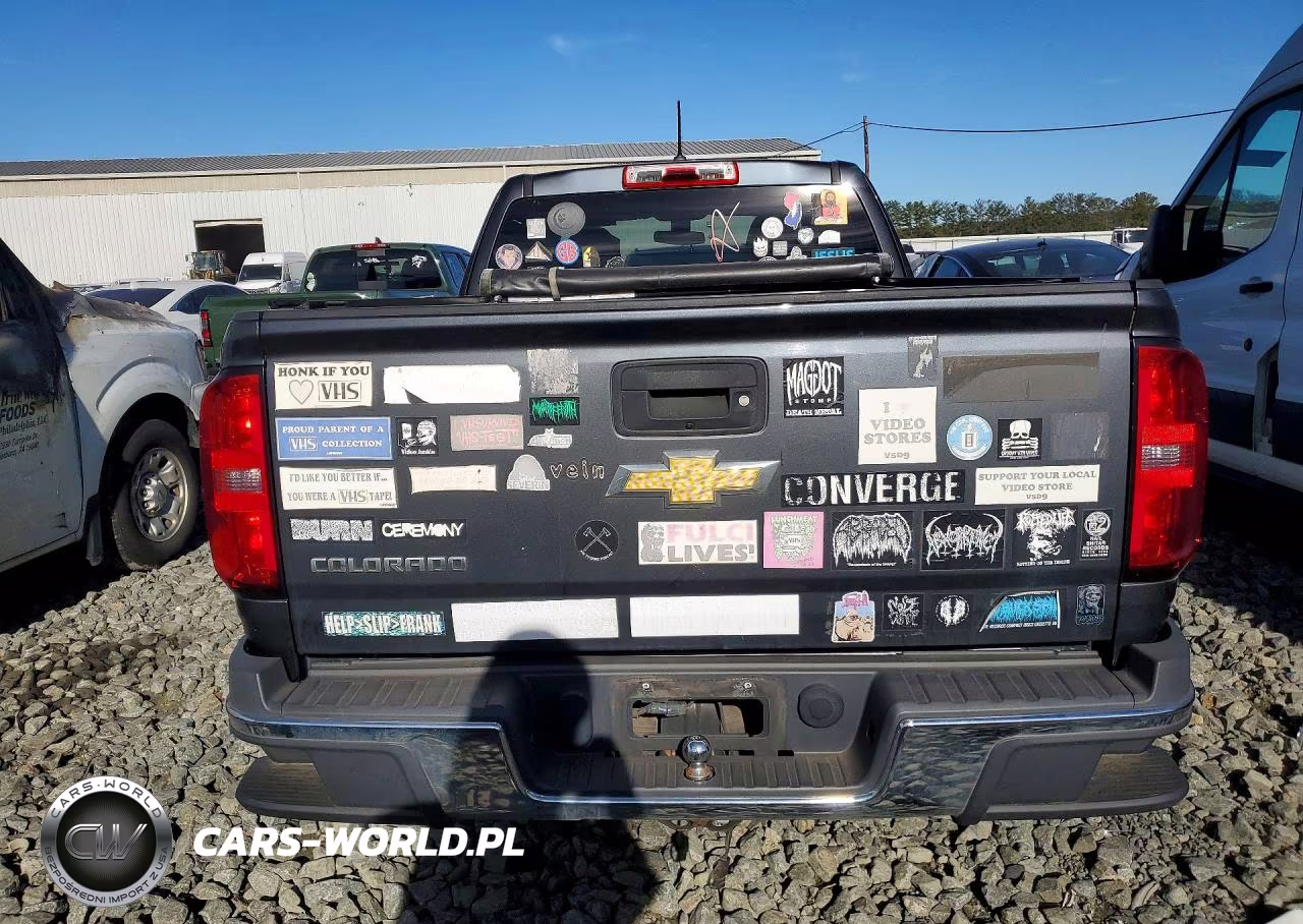 2017 Chevrolet Colorado VIN:1GCHSBEA5H1249751 - 6