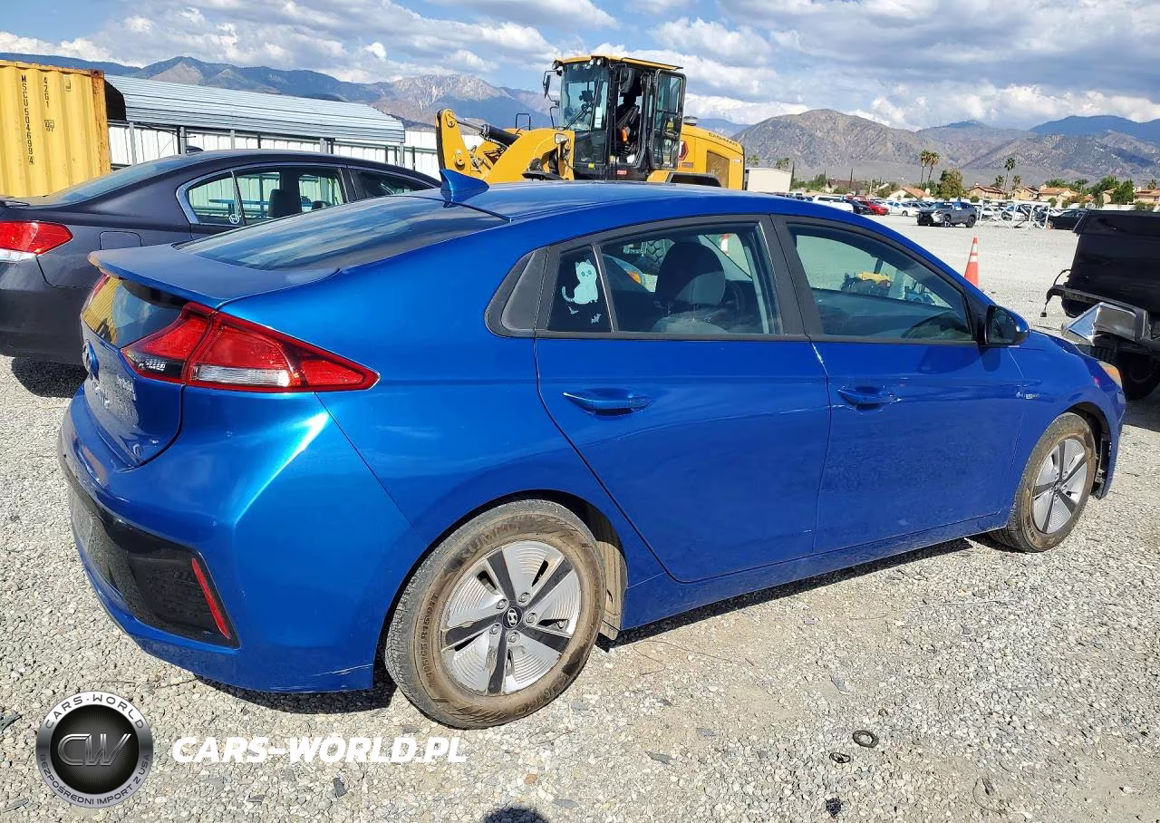 2018 Hyundai Ioniq Blue VIN:KMHC65LC0JU060753 - 3