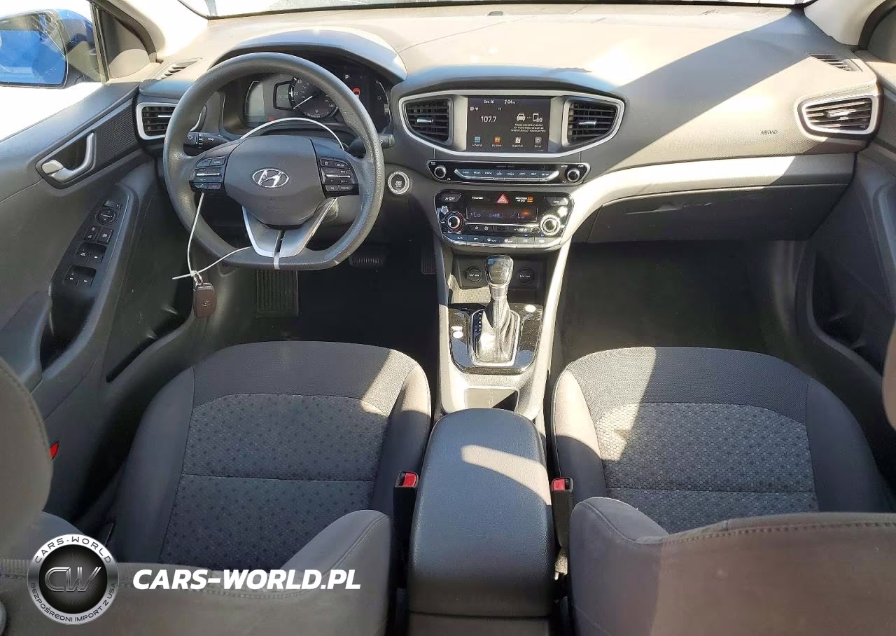 2018 Hyundai Ioniq Blue VIN:KMHC65LC0JU060753 - 8