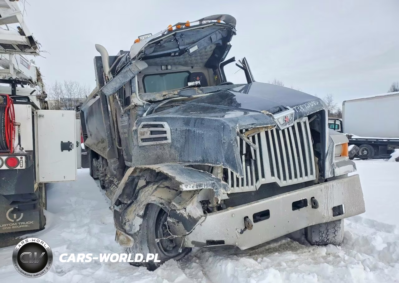 2021 Western Star 4700 Dump Truck