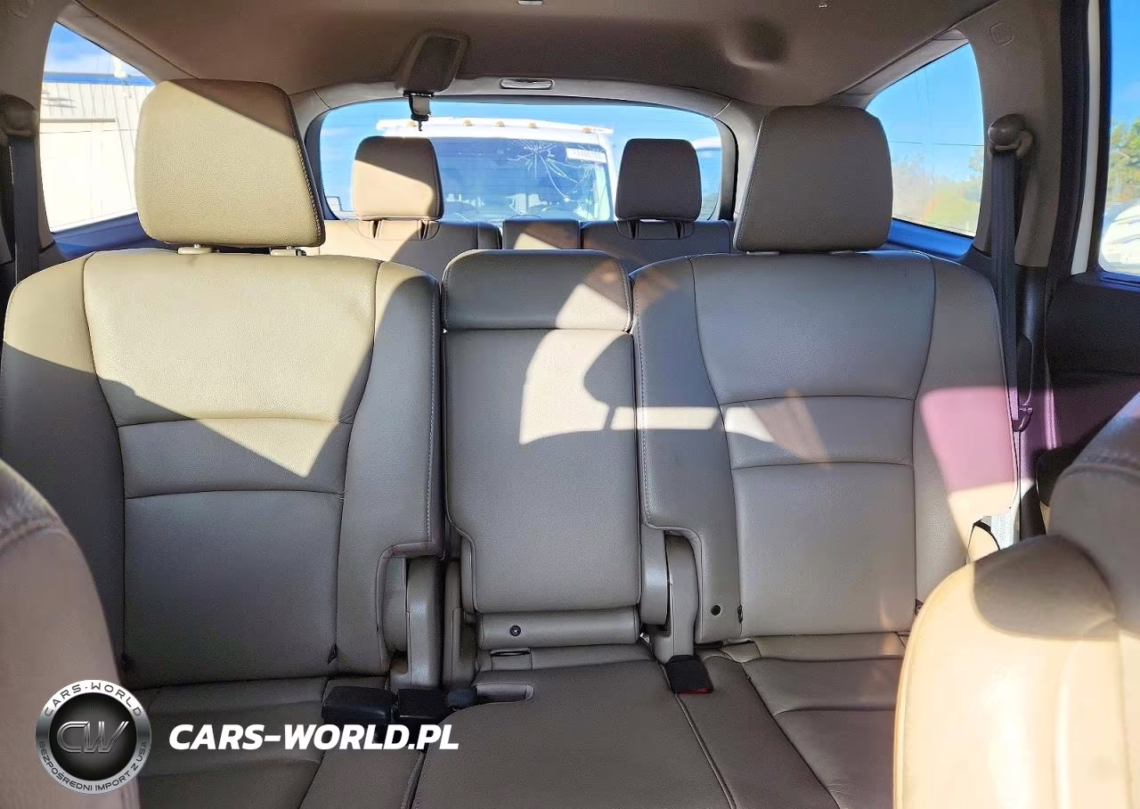 2016 Honda Pilot Touring VIN:5FNYF5H91GB040181 - 10
