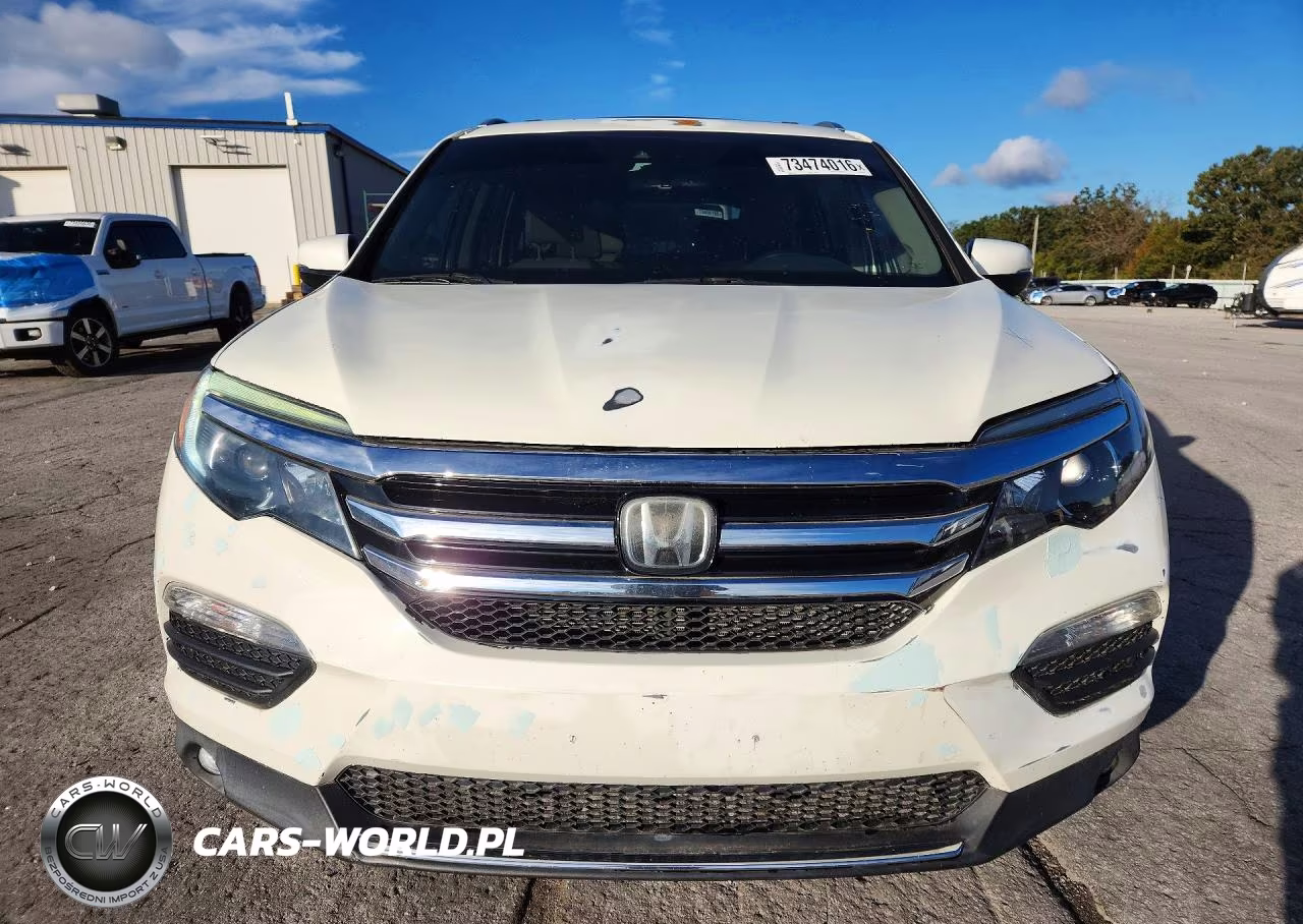 2016 Honda Pilot Touring VIN:5FNYF5H91GB040181 - 5