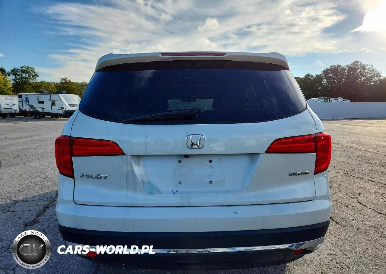 2016 Honda Pilot Touring VIN:5FNYF5H91GB040181 - 6