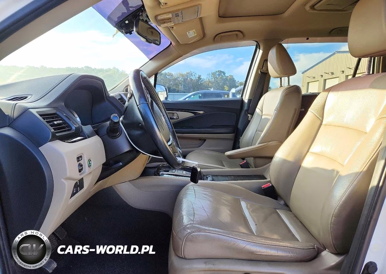 2016 Honda Pilot Touring VIN:5FNYF5H91GB040181 - 7