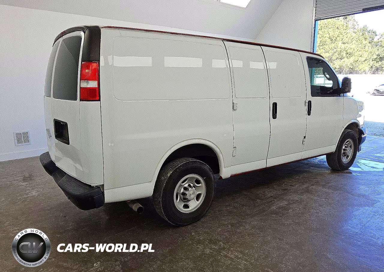 2019 Chevrolet Express G2500 VIN:1GCWGAFP8K1317473 - 3