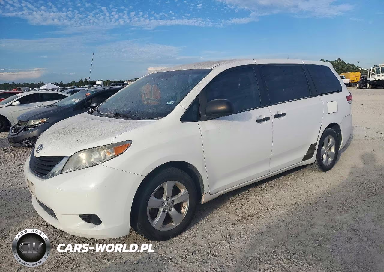 2011 Toyota Sienna Base 7-Passenger VIN:5TDKA3DC4BS005889 - 1