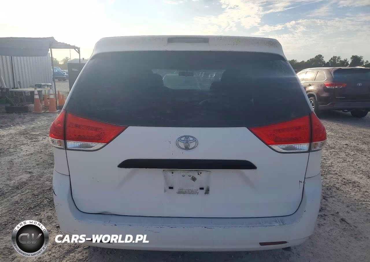 2011 Toyota Sienna Base 7-Passenger VIN:5TDKA3DC4BS005889 - 6