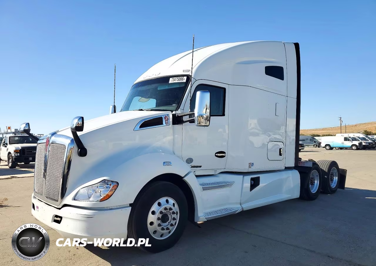 2020 Kenworth T680 Semi Truck