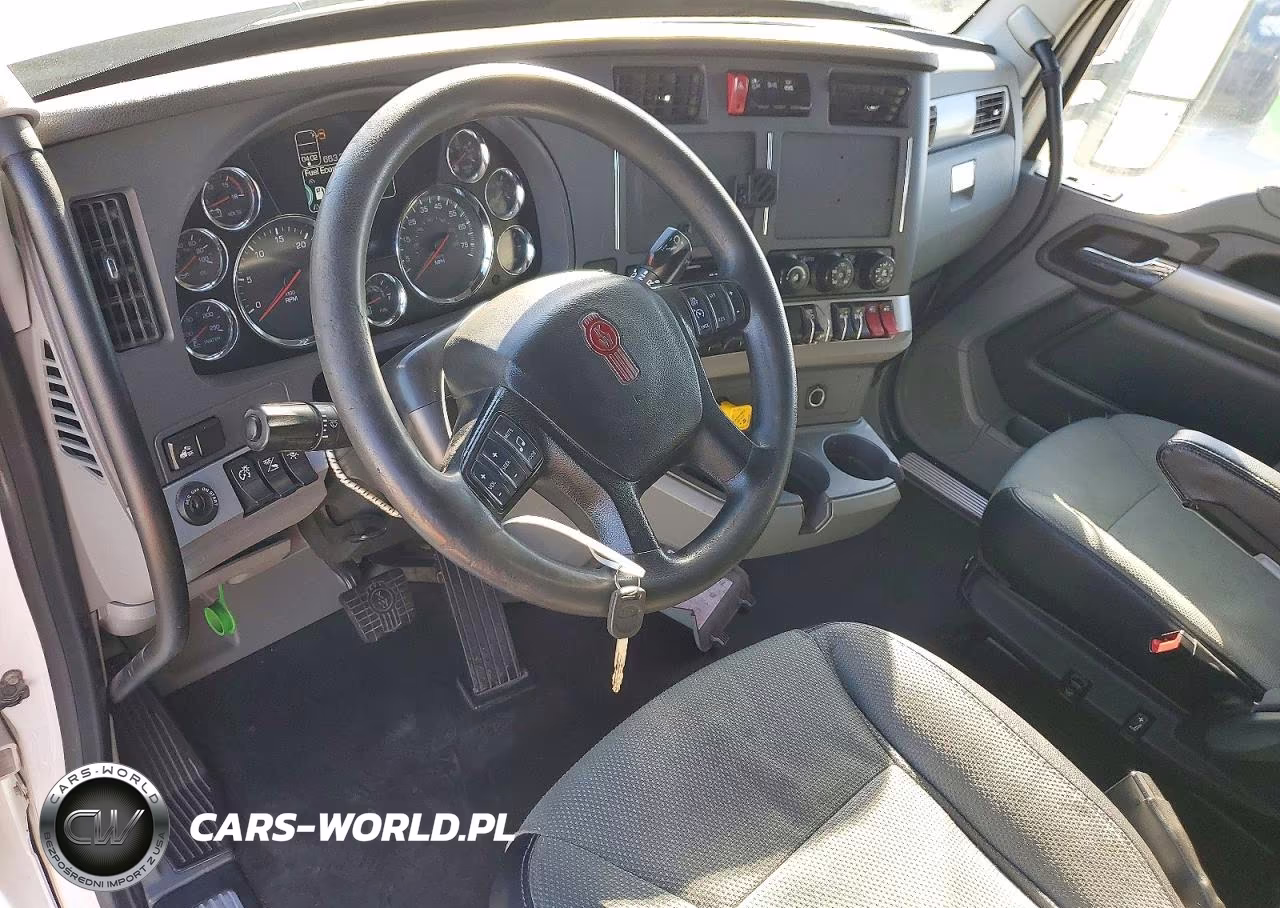 2020 Kenworth T680 Semi Truck VIN:1XKYDP9X3LJ311103 - 8