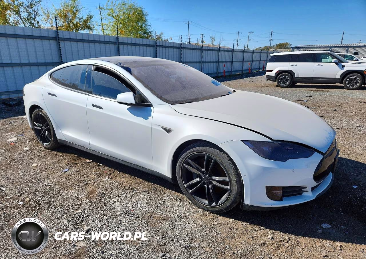 2015 Tesla Model S VIN:5YJSA1E25FF116634 - 4