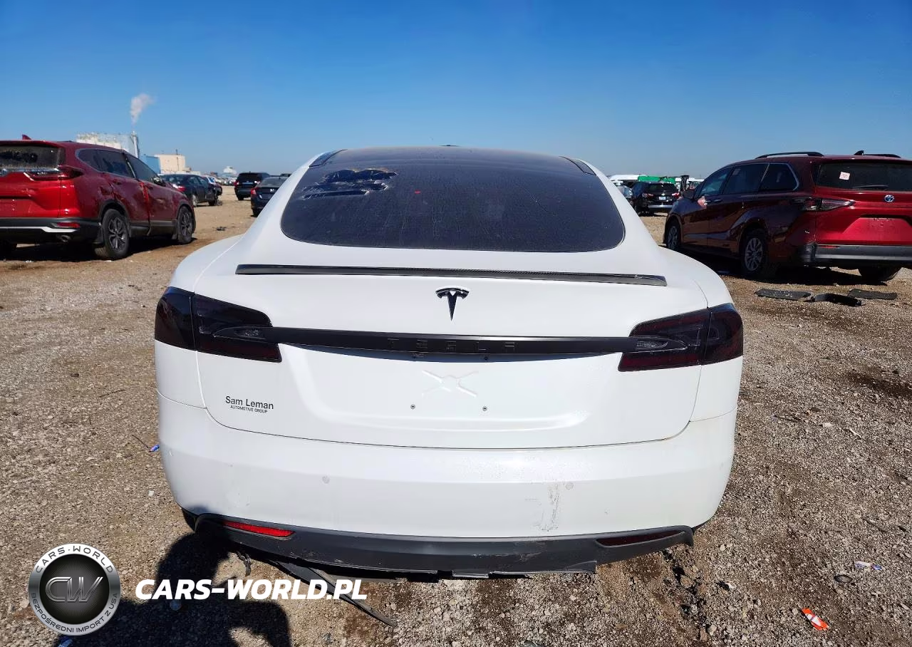 2015 Tesla Model S VIN:5YJSA1E25FF116634 - 6