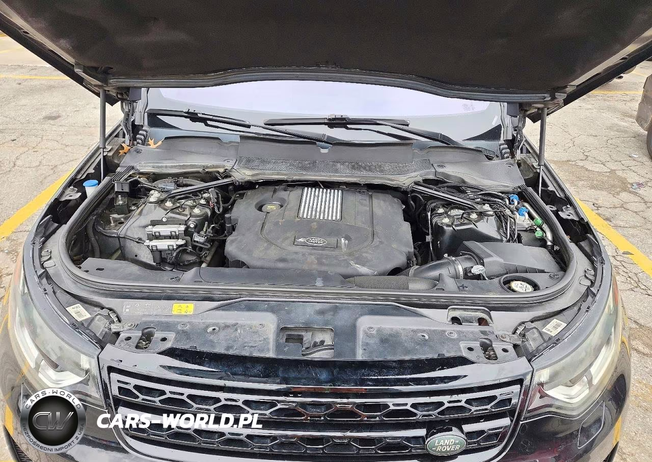 2017 Land Rover Discovery Hse Luxury VIN:SALRHBBK1HA044162 - 12