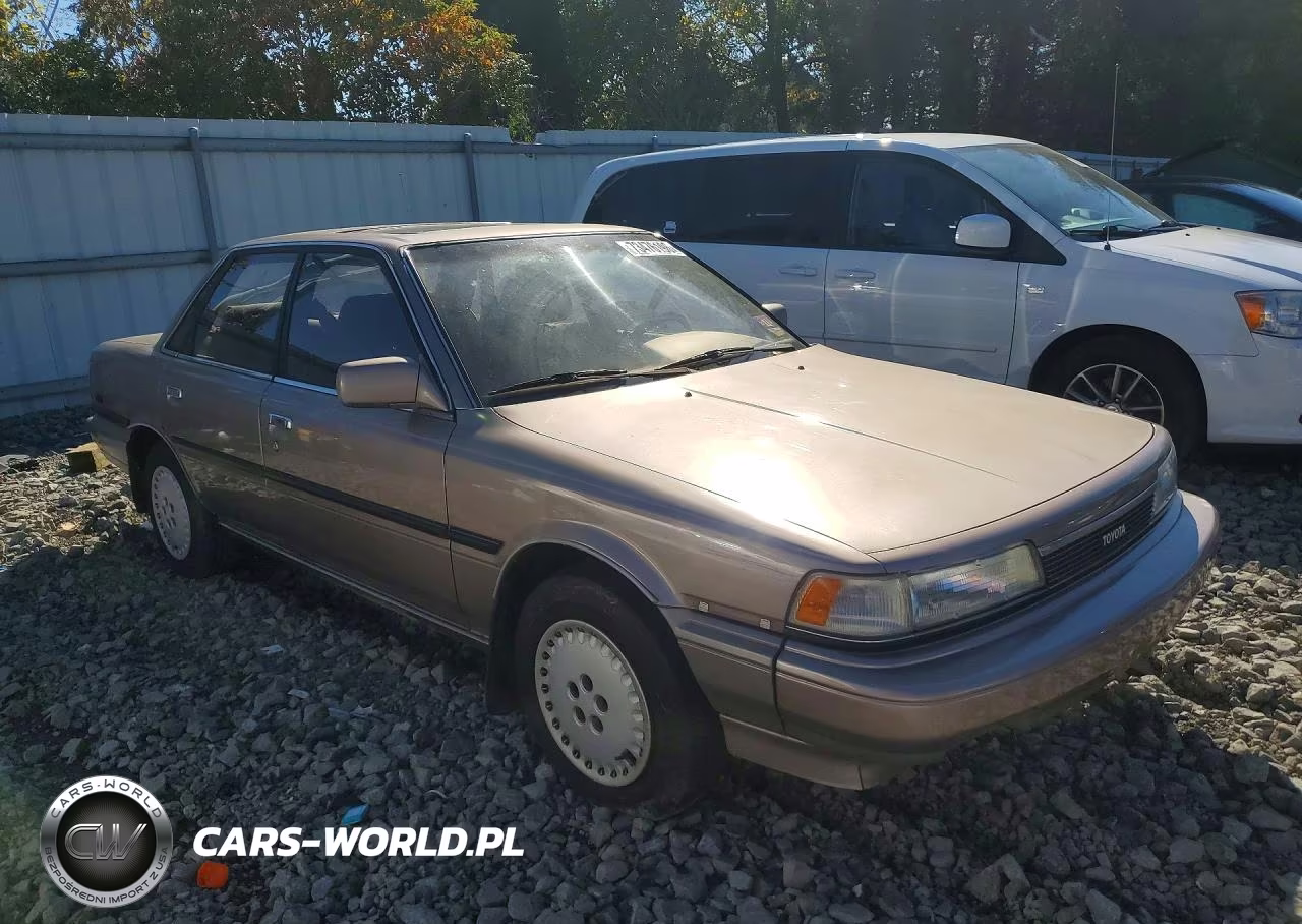 1988 Toyota Camry Le VIN:JT2SV22E3J3283727 - 4