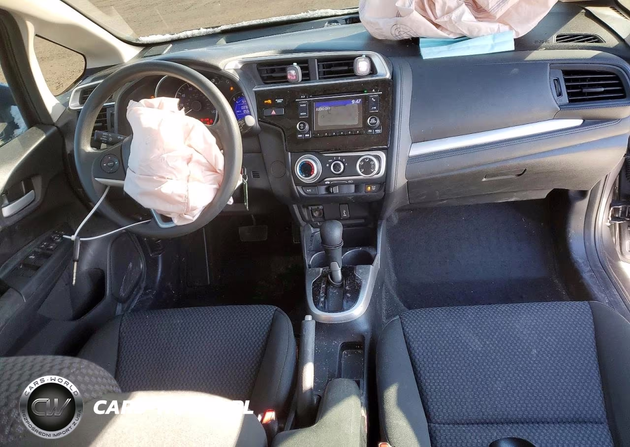 2019 Honda Fit Lx VIN:3HGGK5H44KM727625 - 8