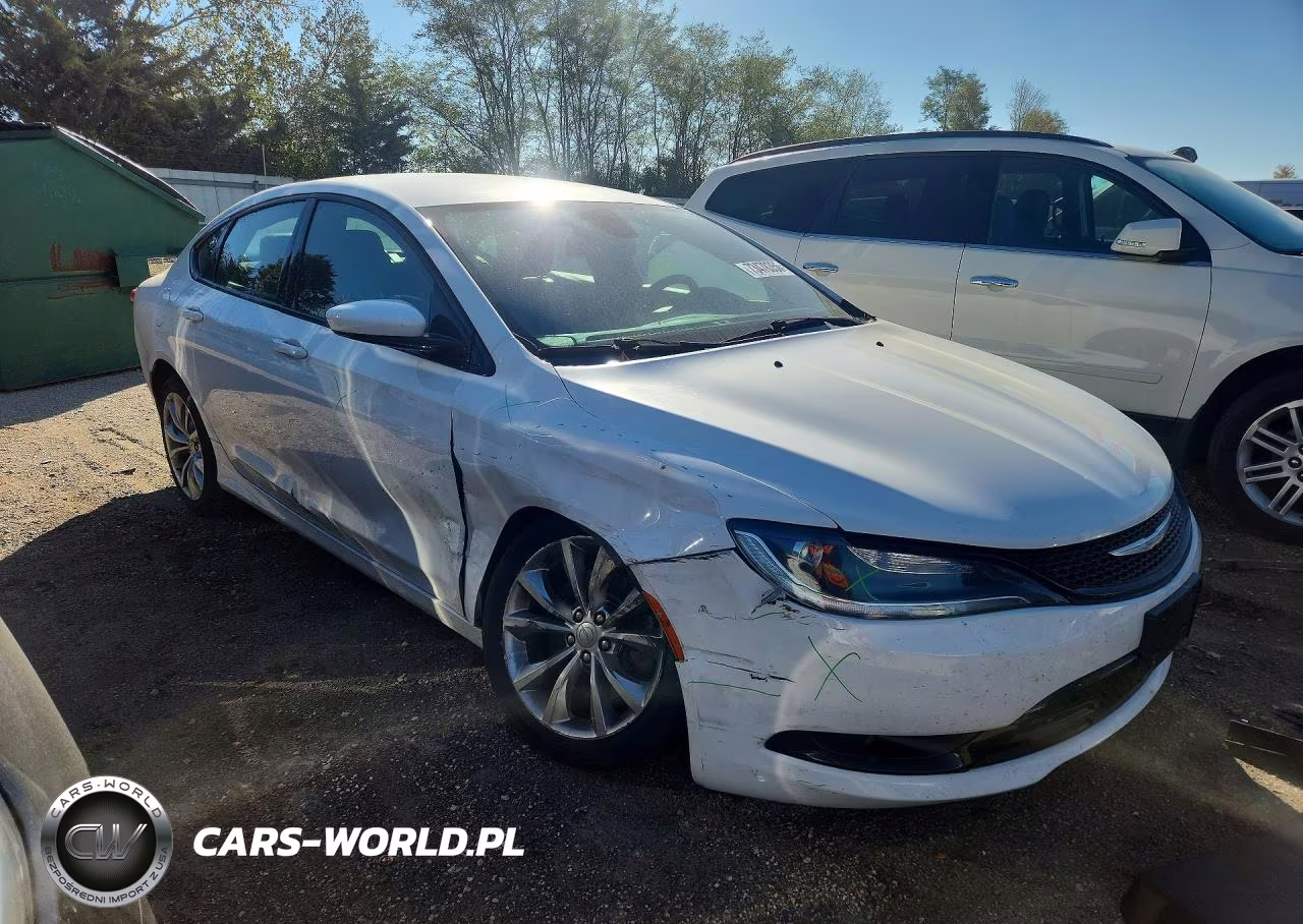 2015 Chrysler 200 S VIN:1C3CCCDG6FN636645 - 4
