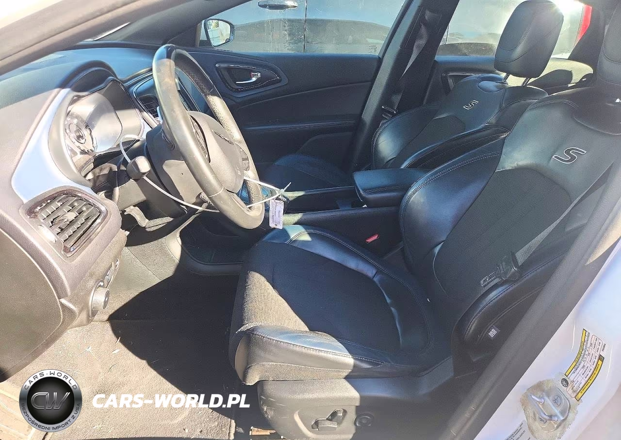 2015 Chrysler 200 S VIN:1C3CCCDG6FN636645 - 7